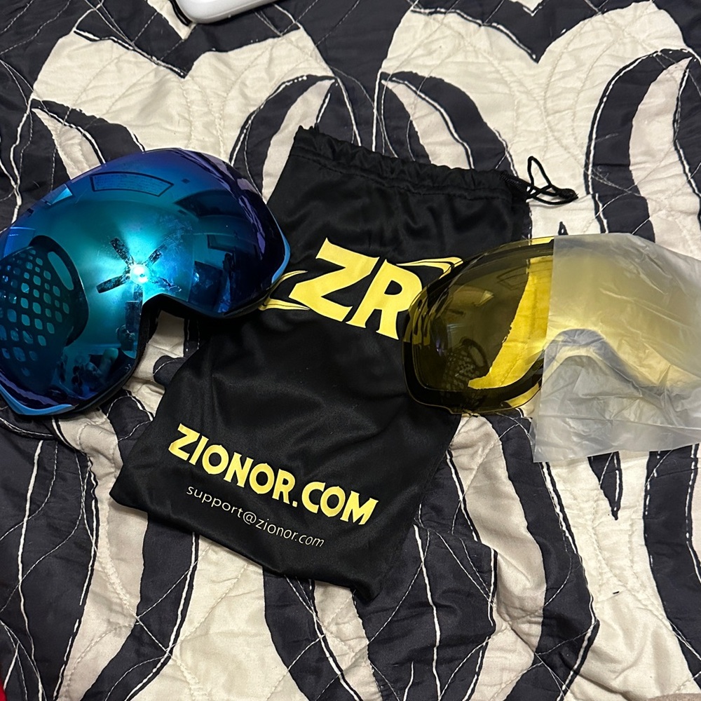 Zionor Ski Goggles with Dual Lenses